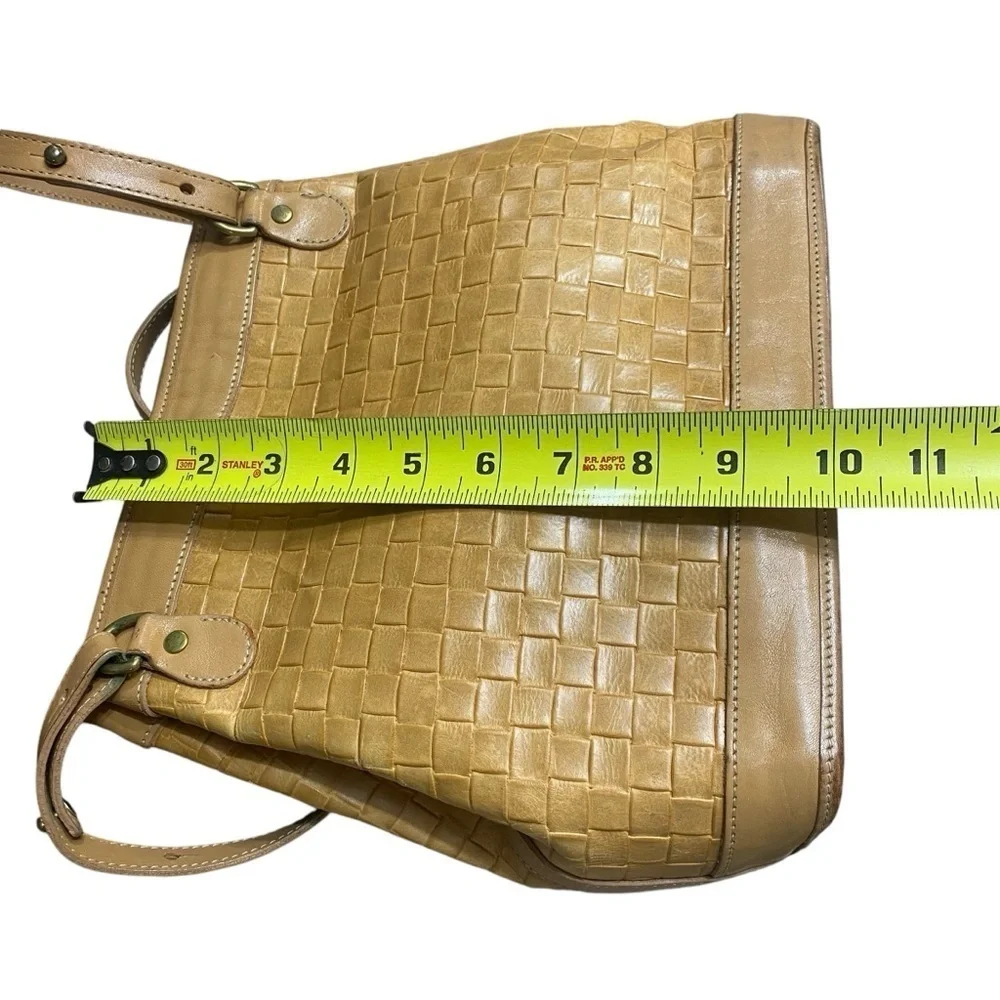 Brahmin Tan Leather Weave Textured Top Carry Shoulder Bag Vintage Bucket Bag